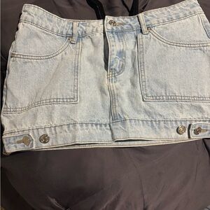 EDikted denim skirt size medium